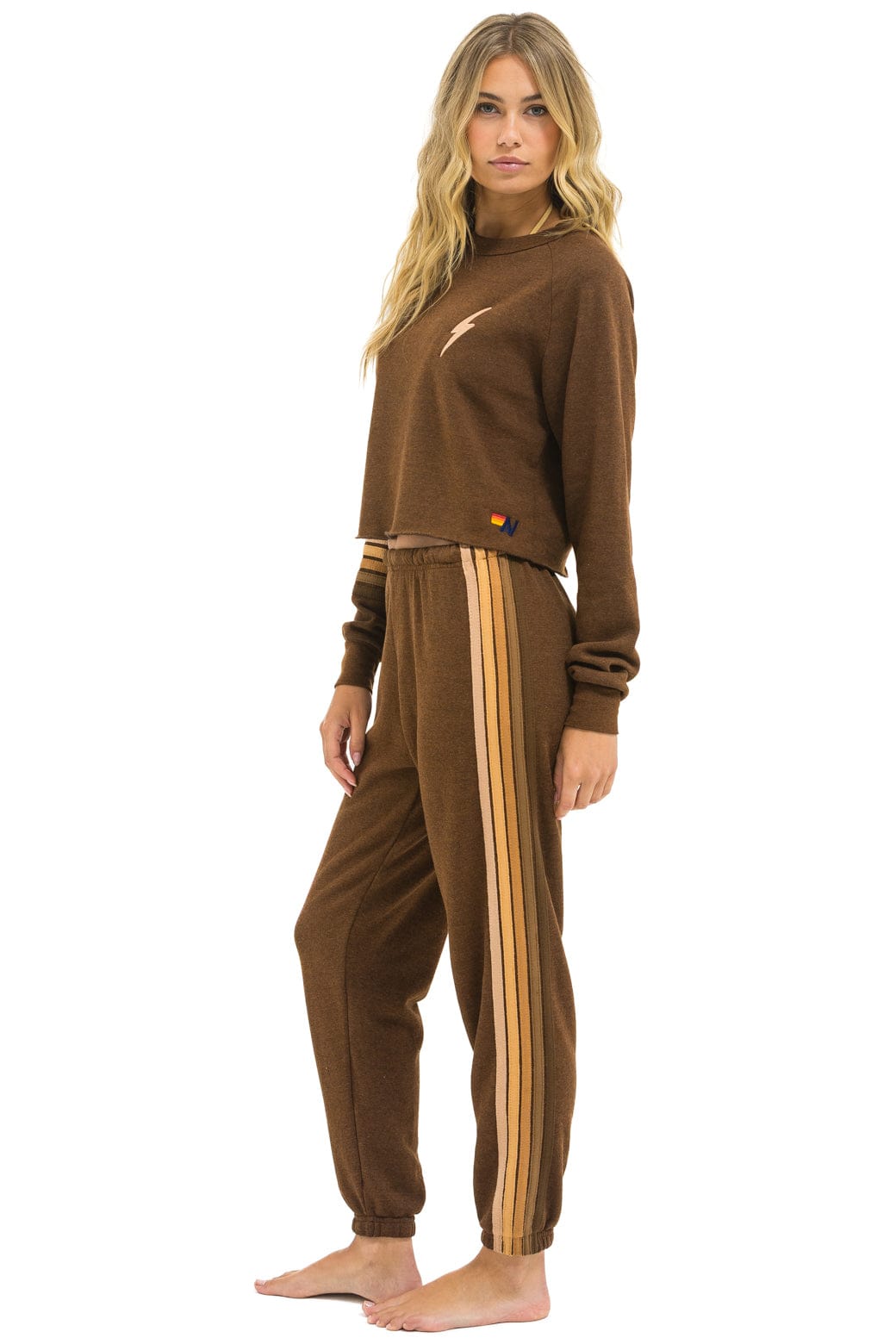 BOLT RUGBY STITCH CROPPED CREW SWEATSHIRT - CHOCOLATE // ESPRESSO - Image 4